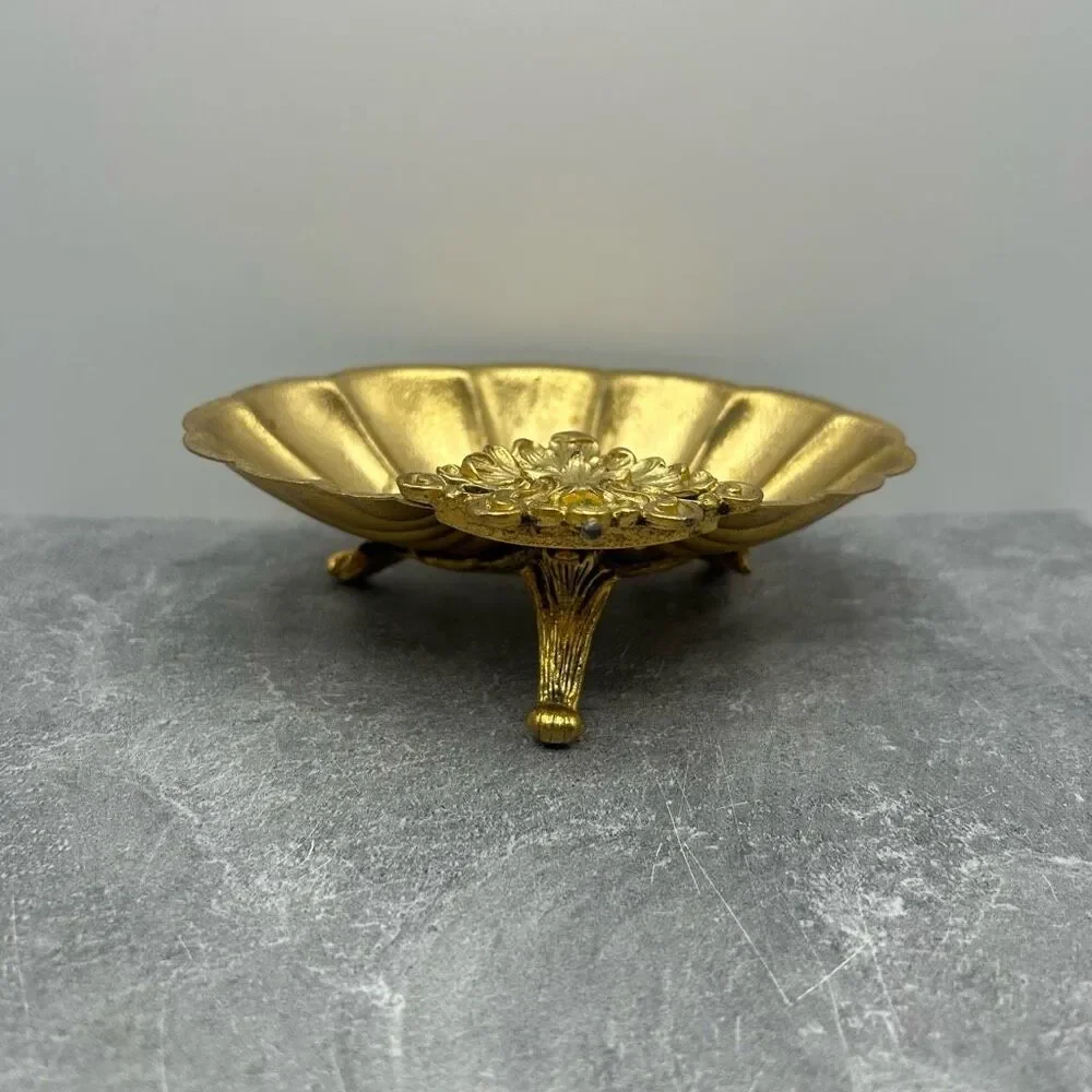 Vintage Matson Stylebuilt Gold Gilt Footed Shell Bathroom Vanity Soap Trinket Di